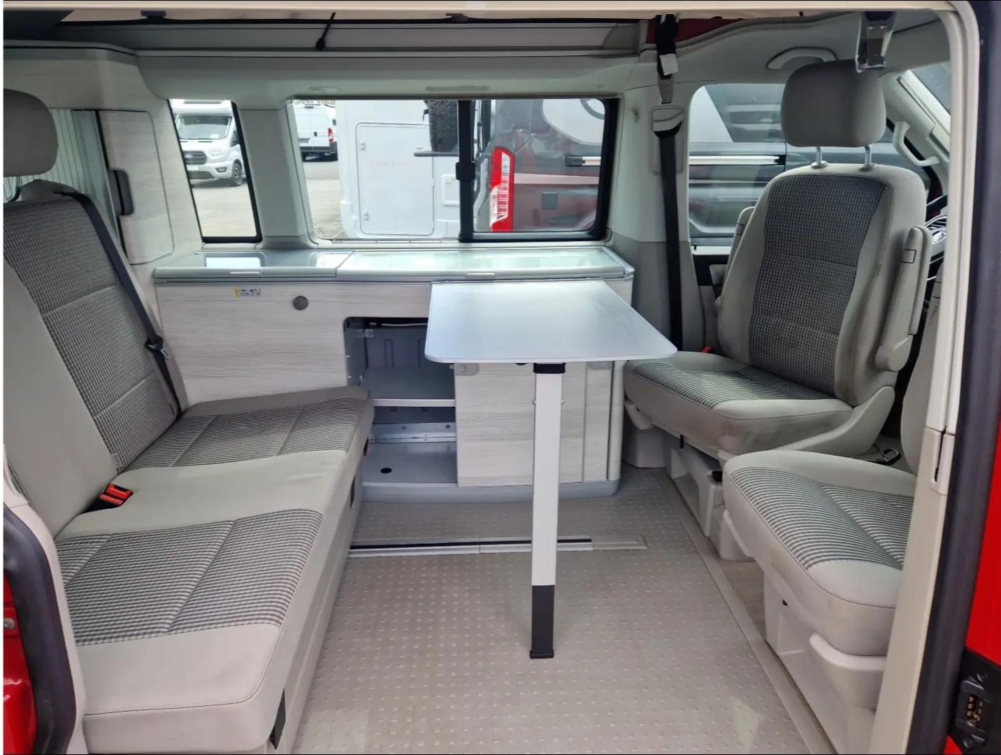 VOLKSWAGEN T6 CALIFORNIA 2.0 TDI 150CH - COAST - BVM - ATTELAGE - CAMÉRA ASSIST - 1ERE MAIN