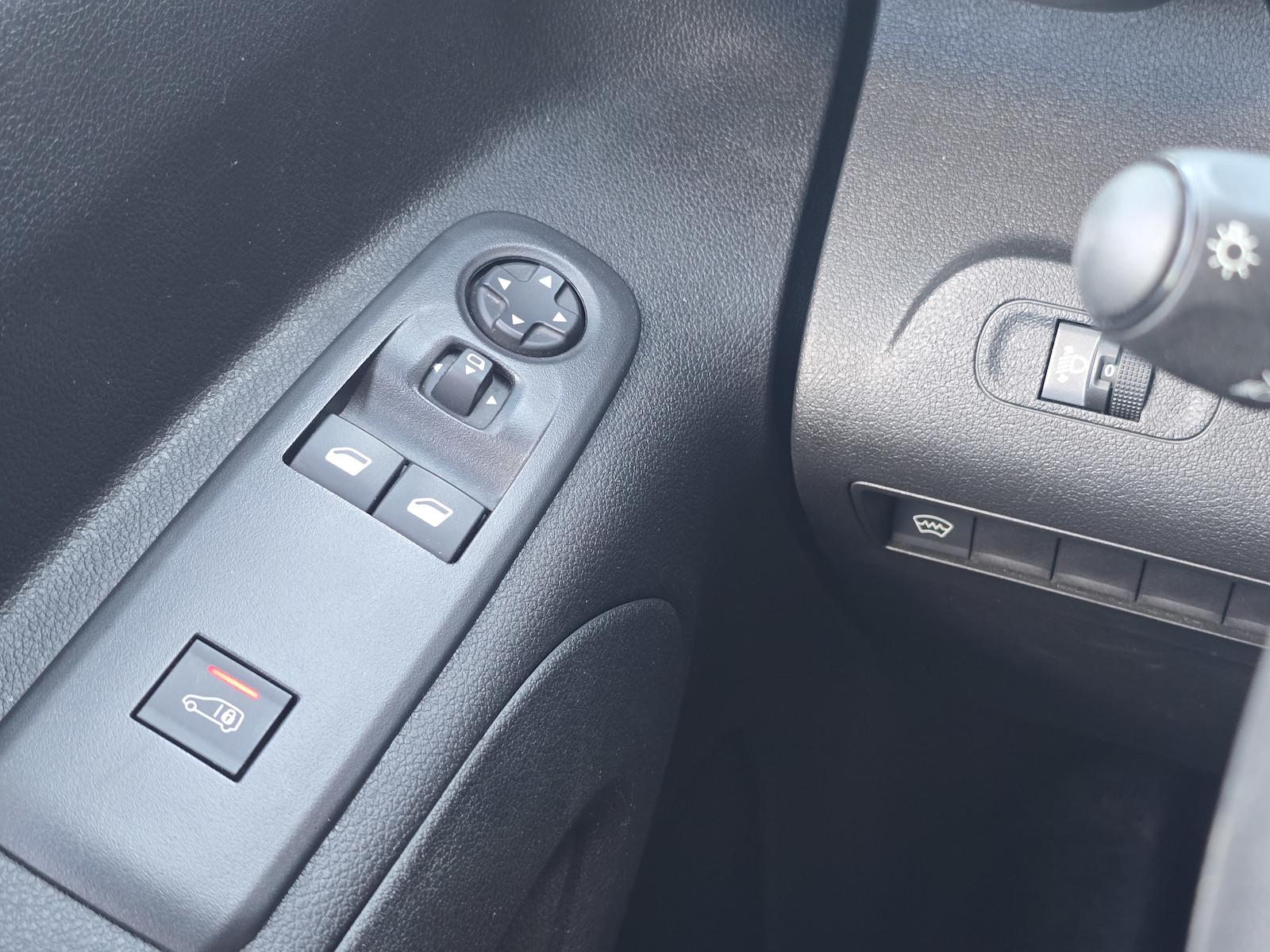 Peugeot Partner 1.5 Blue HDI Premium L2 Klima NAVI