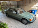 Mercedes-Benz 190 E 2.0 (Typ 201) - Mercedes-Benz 190 mit Benzin-Antrieb: Limousine, 2.0