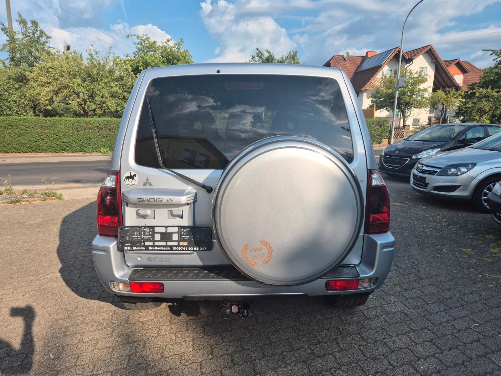 MITSUBISHI PAJERO 3.2 DI-D ELEGANCE 160 CH 4X4 BVA - 1ERE MAIN - VOLANT EN CUIR - CT NEUF