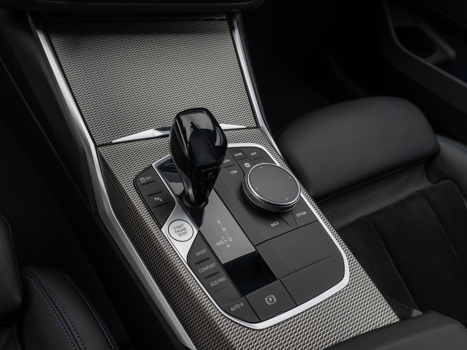 Fahrzeugabbildung BMW 320d M Sport Kamera CockPitPro DAB LED Alarm