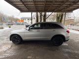 Mercedes-Benz GLC 250 4MATIC Autom. PANO*, AMG-Line  - silberne Mercedes-Benz GLC 250