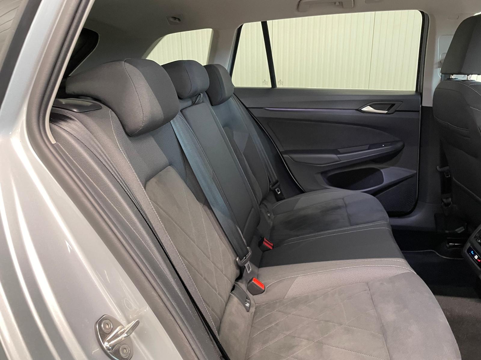 Volkswagen Golf VIII Variant Style 2.0 TDI DSG LED NAVI, миниатюра 25
