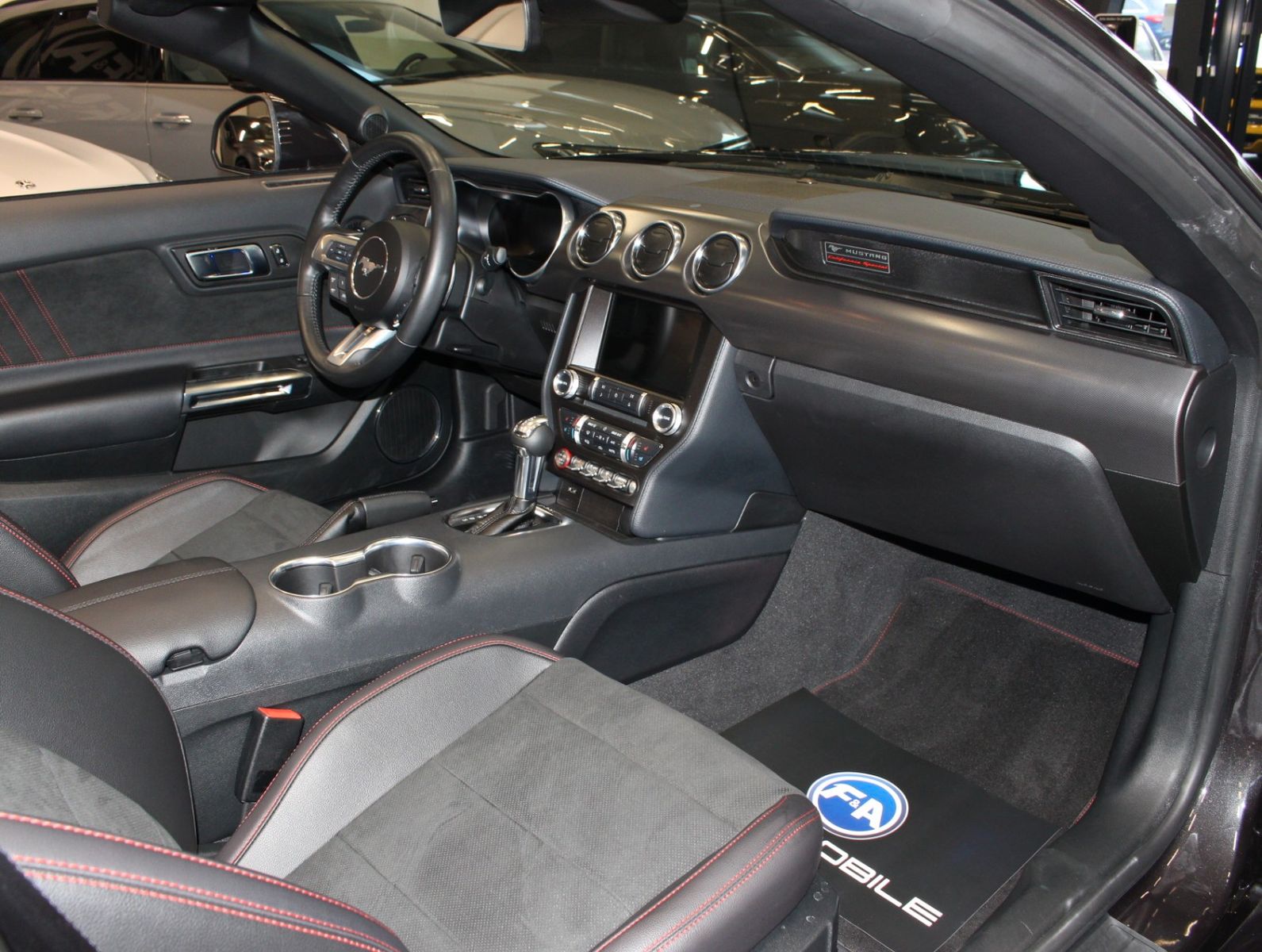 Fahrzeugabbildung Ford Mustang 5.0 V8 GT /CS California*Magne Ride