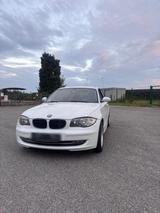 BMW 1er BMW e87 116i - BMW: 1er E87