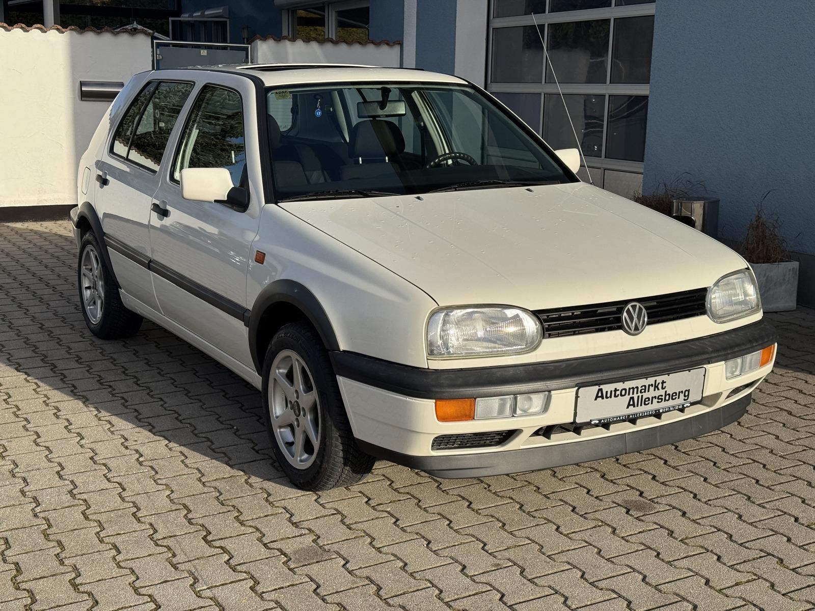 Volkswagen Golf III 1,8 Automatik Schiebedach 49.900 km