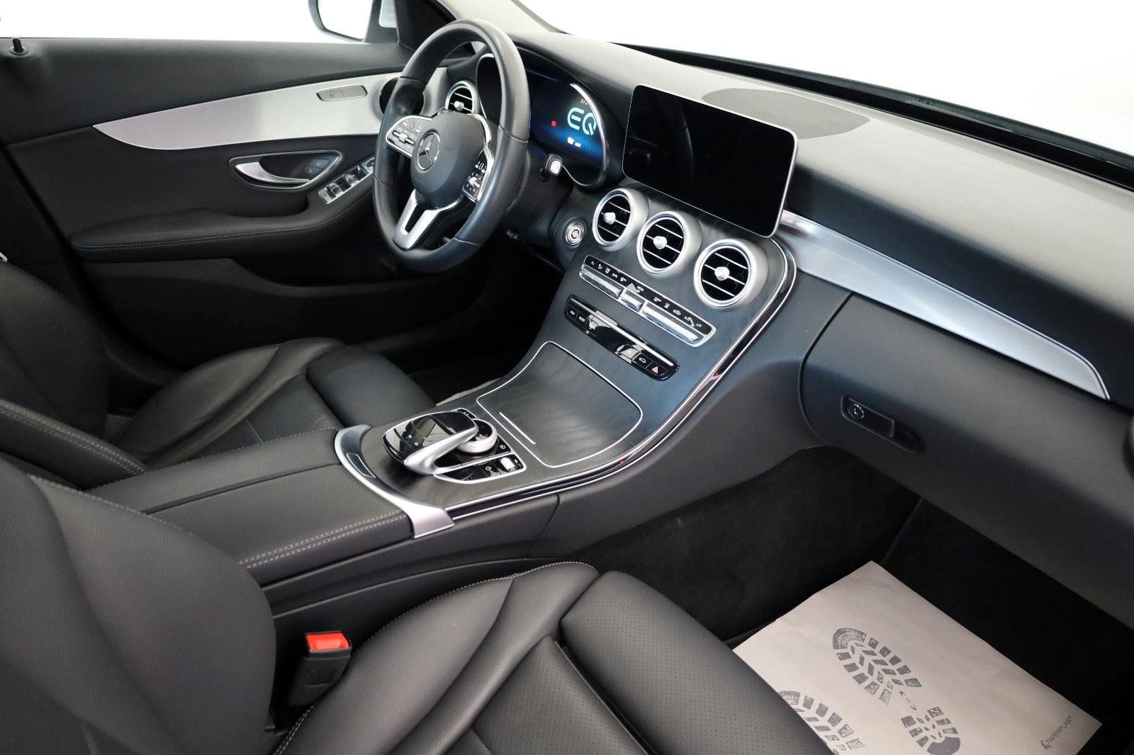 Fahrzeugabbildung Mercedes-Benz C 300 de Lim. Avantgarde Leder,Navi,LED,Panorama