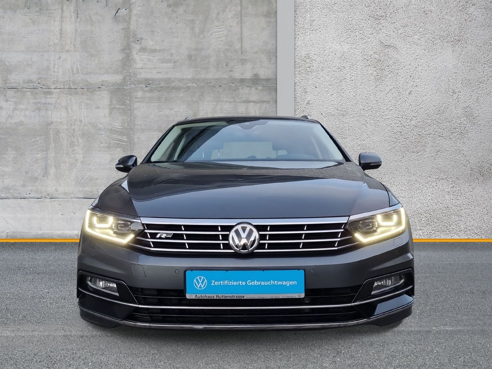 Fahrzeugabbildung Volkswagen Passat Variant 1.8 TSI DSG R-Line AHK eKLAPPE KA