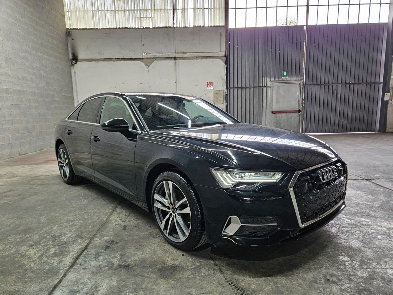 Audi A6 40 2.0 tdi mhev 12V 204cv s-tronic MOTOR imagem 3
