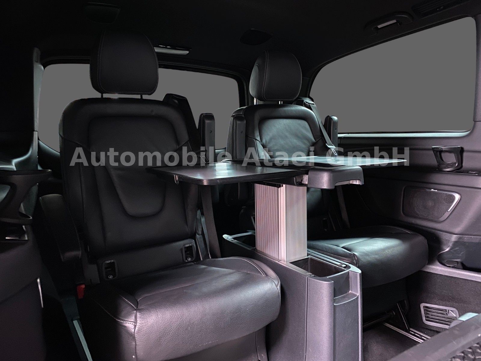 Fahrzeugabbildung Mercedes-Benz V 250d lang Edition 19 *AMG-LINE* (5309)