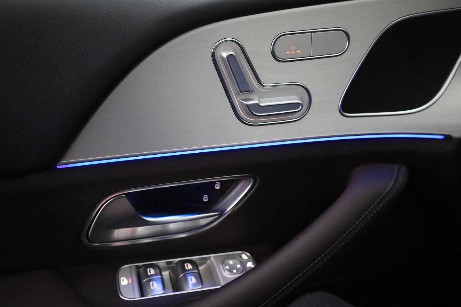 Fahrzeugabbildung Mercedes-Benz GLE 350 e 4Matic,Leder,Navi,LED,SH,Kamera,AHK