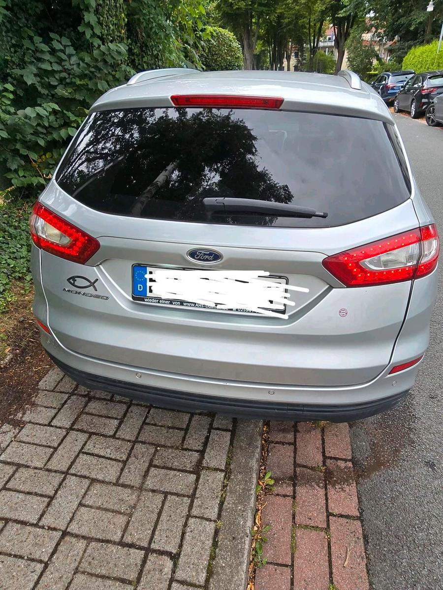 Ford Mondeo 2015 — photo 15