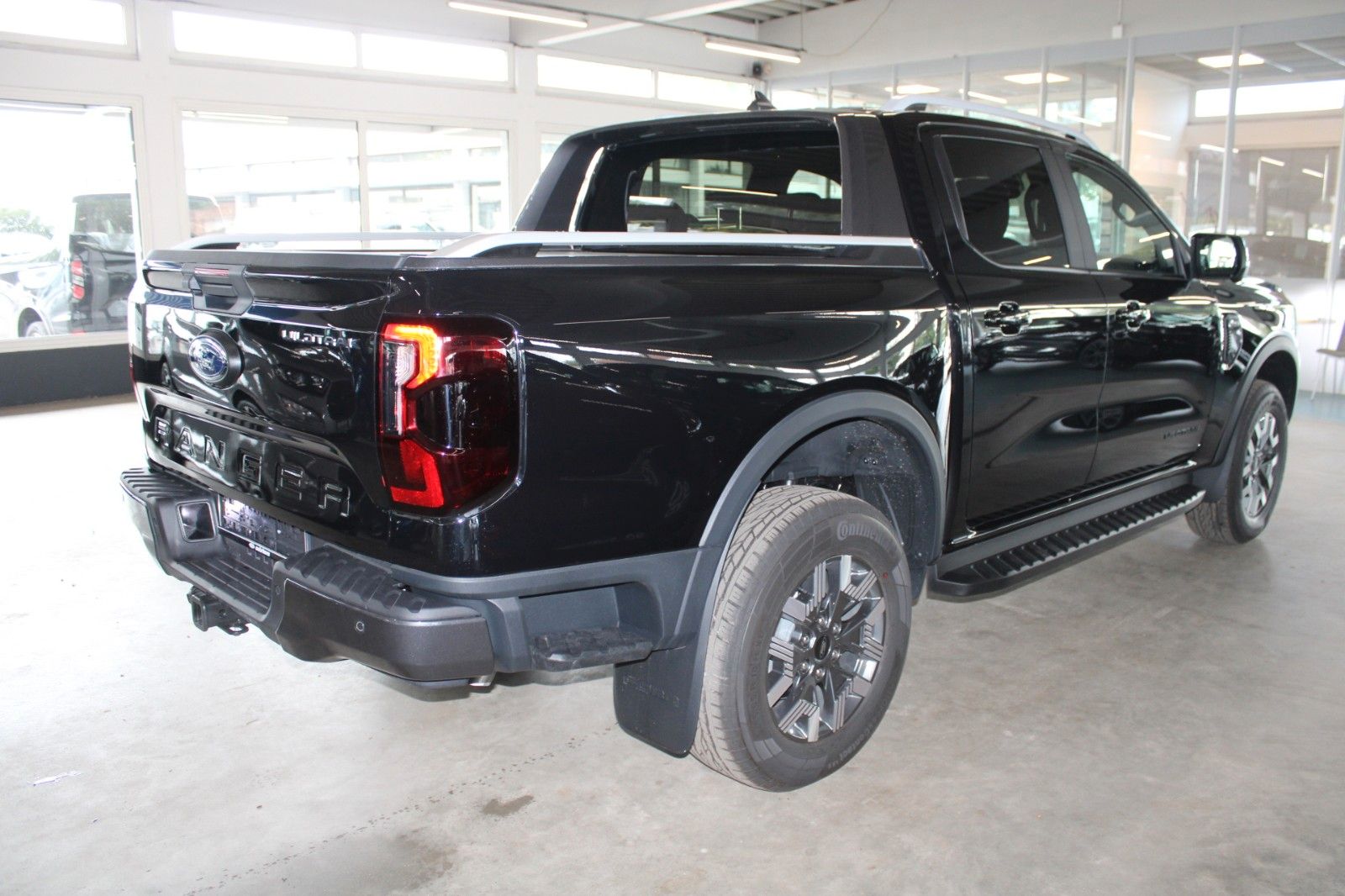 Fahrzeugabbildung Ford Ranger Wildtrak PHEV Aut. AHK LED TECHNOLOGIE P.
