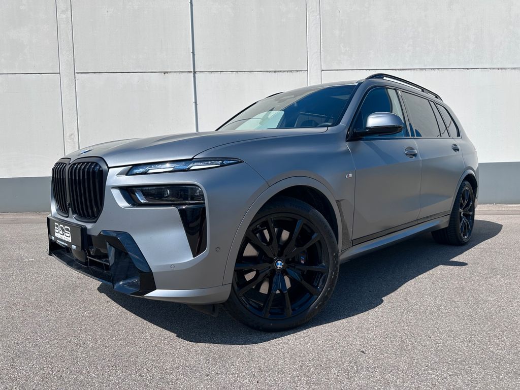 2025 BMW X7