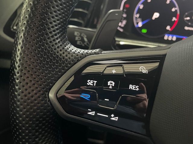 T-Roc R 4Motion Navi  AHK El. Panodach Digitales