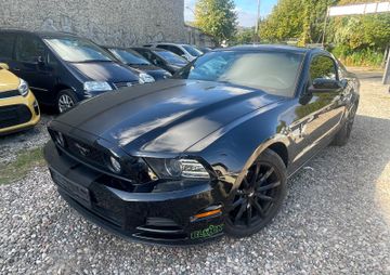Ford Mustang - 1