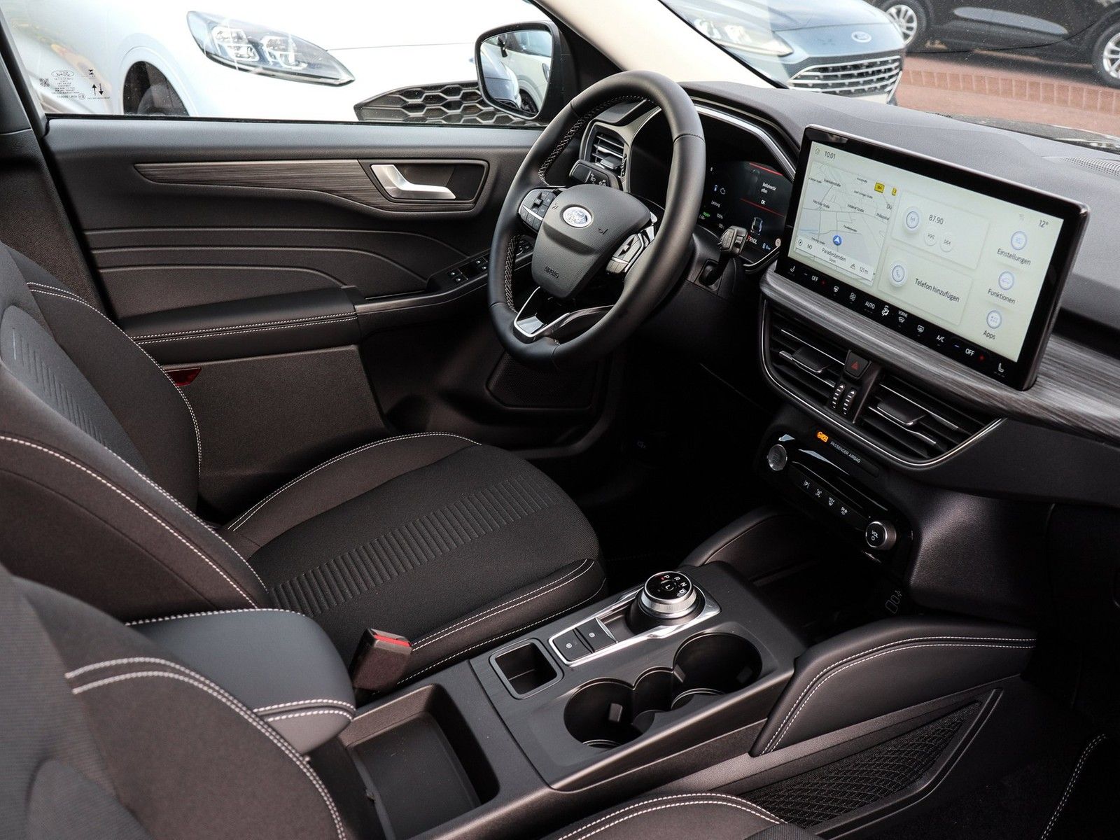 Ford Kuga Plug-In Hybrid Active Ganzjahresreifen imagem 3