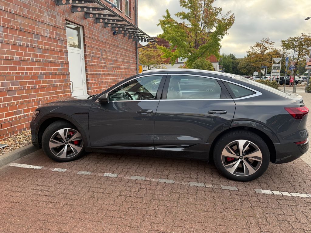 Image of Audi Q8 e-tron