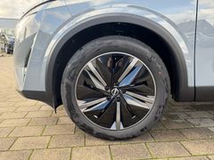 NISSAN Qashqai 1.3 DIG-T MHEV Tekna BOSE Pano