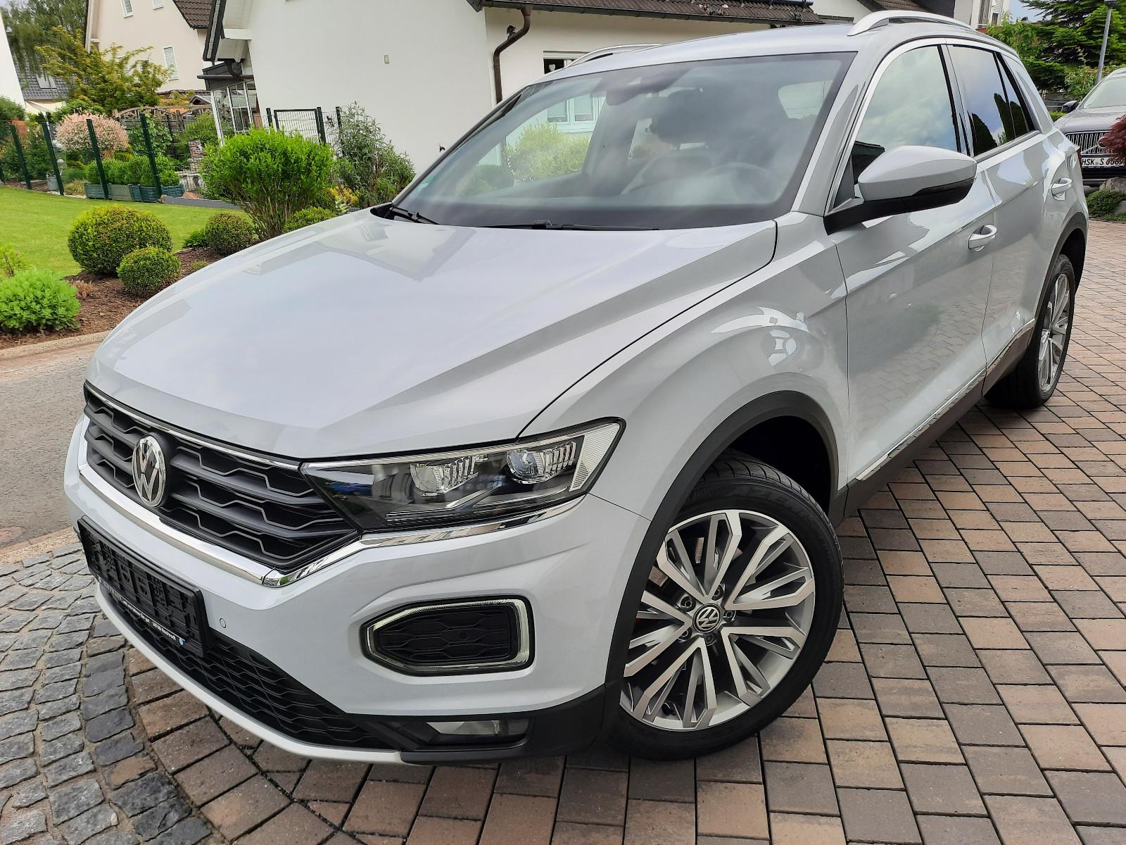 Volkswagen T-Roc 1.5 TSI ACT Sport*LED*NAVI*LEDER*PDC*SHZ*