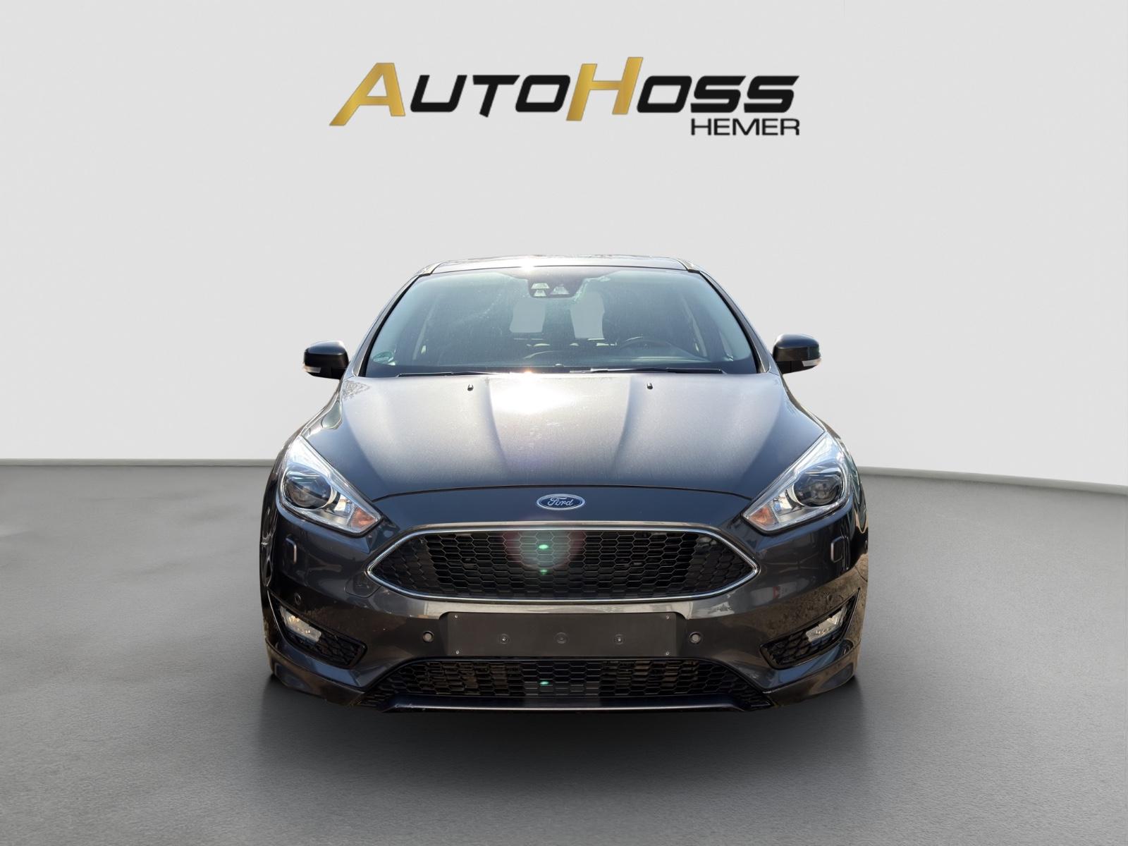 Ford Focus**Titanium**LED/Kamera/Sitzhzg/Lenkradhzg