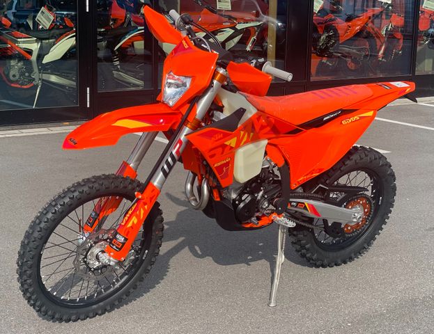 KTM 350 EXC-F Six Days 2025