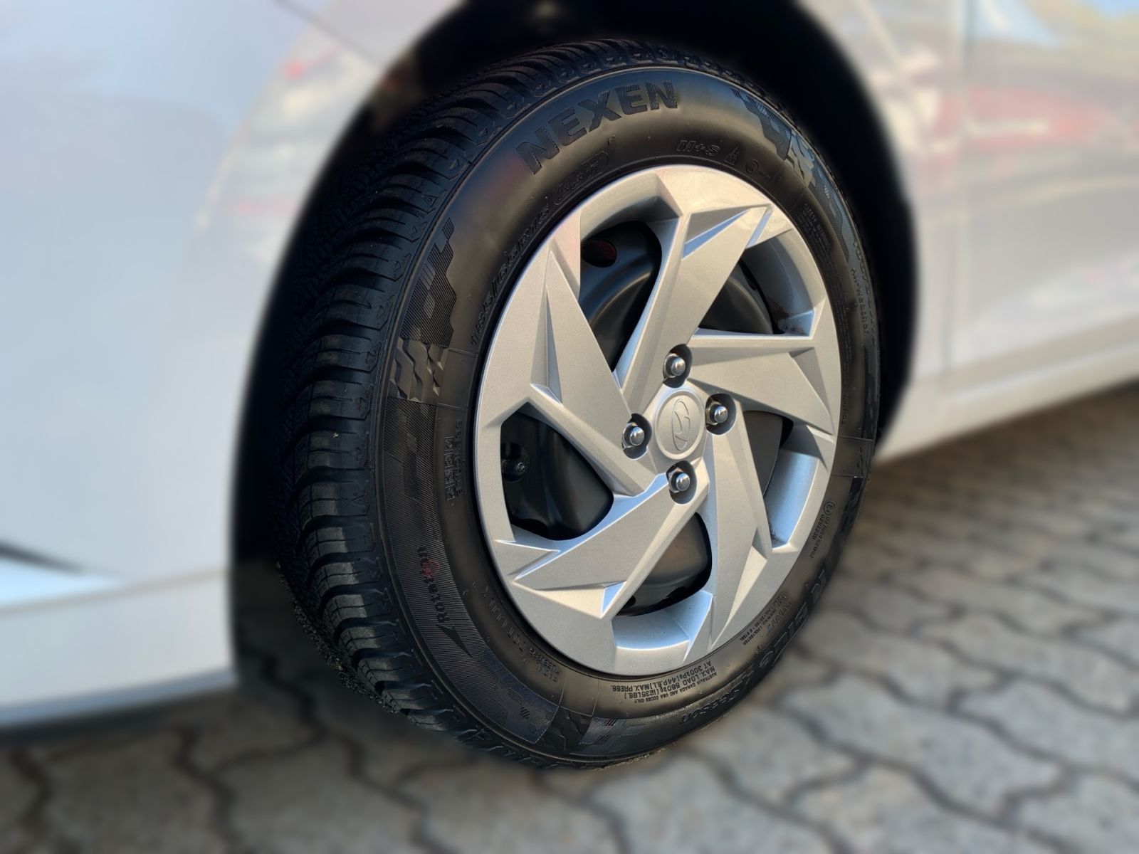 Fahrzeugabbildung Hyundai i20 1.2 Select Navi Kamera Allwetter