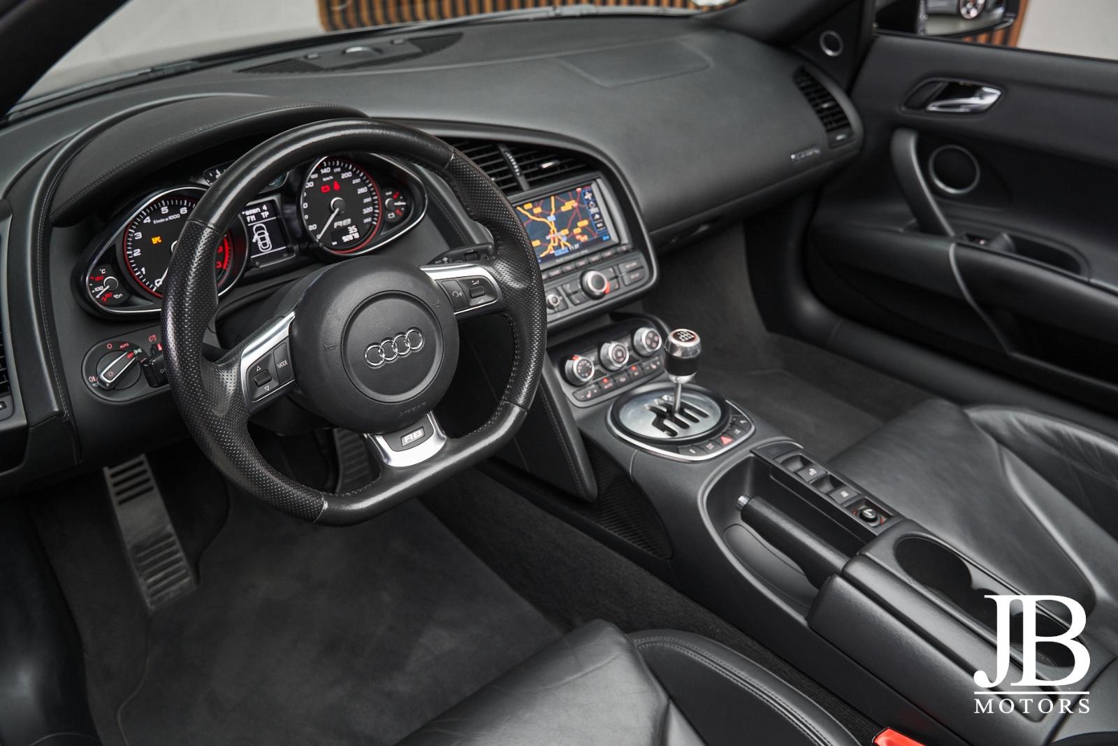 Audi R8 Spyder V10 5.2 FSI 525 ch • Boîte manuelle 6• Magnetic Ride • B&O • Caméra