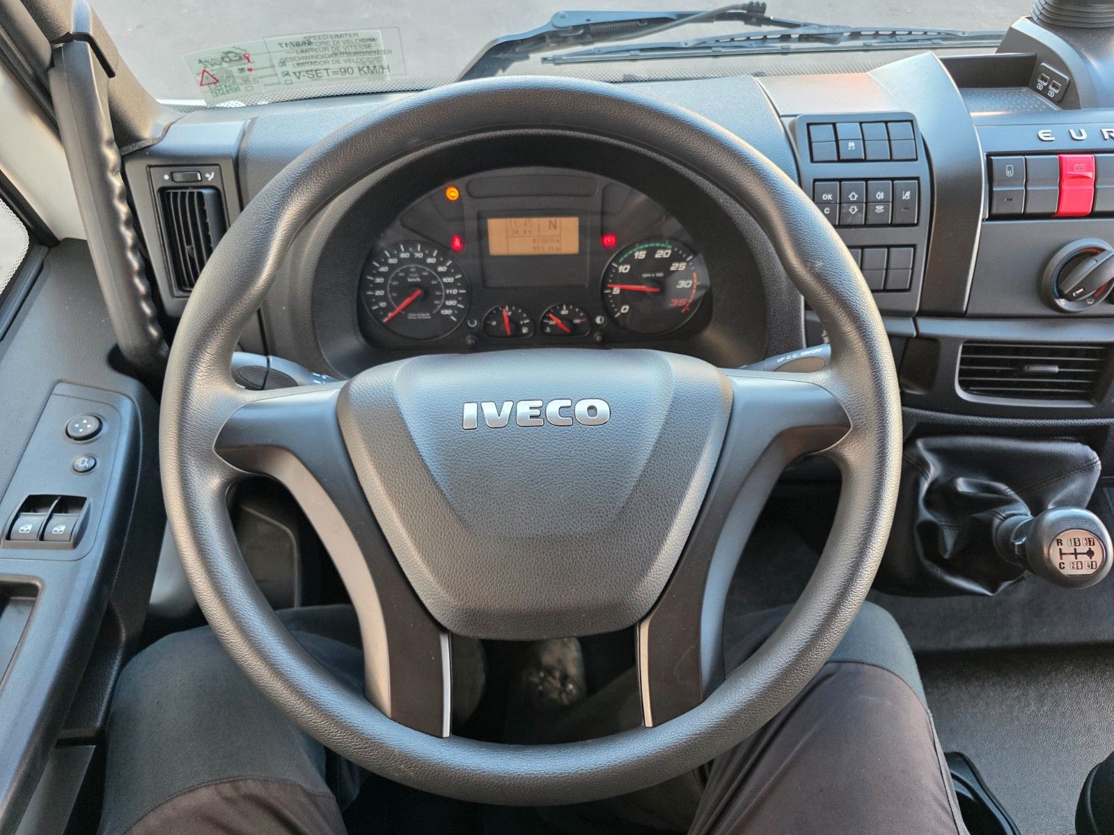 Fahrzeugabbildung Iveco Eurocargo ML120E25 LBW Palfinger 1.500kg Klima