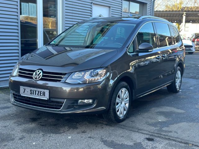 Volkswagen Sharan 7/SITZER+AUTOMATIK+NAVI+KAMERA+PANO