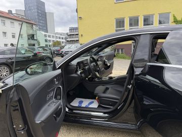 Mercedes CLA 220 Shooting Brake - 11
