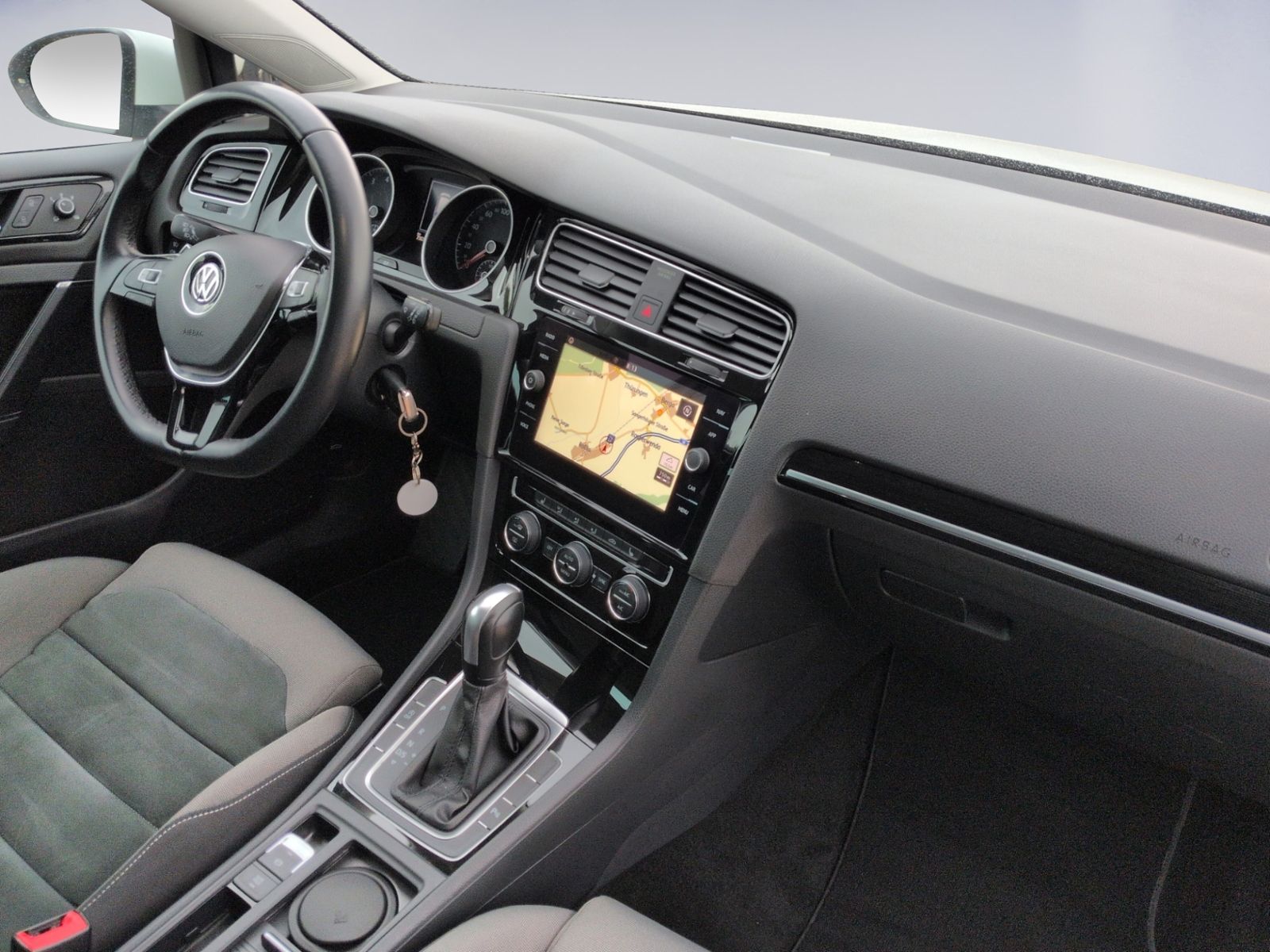 Golf Variant 1.5 TSI DSG Highline AHK+NAVI+ACC