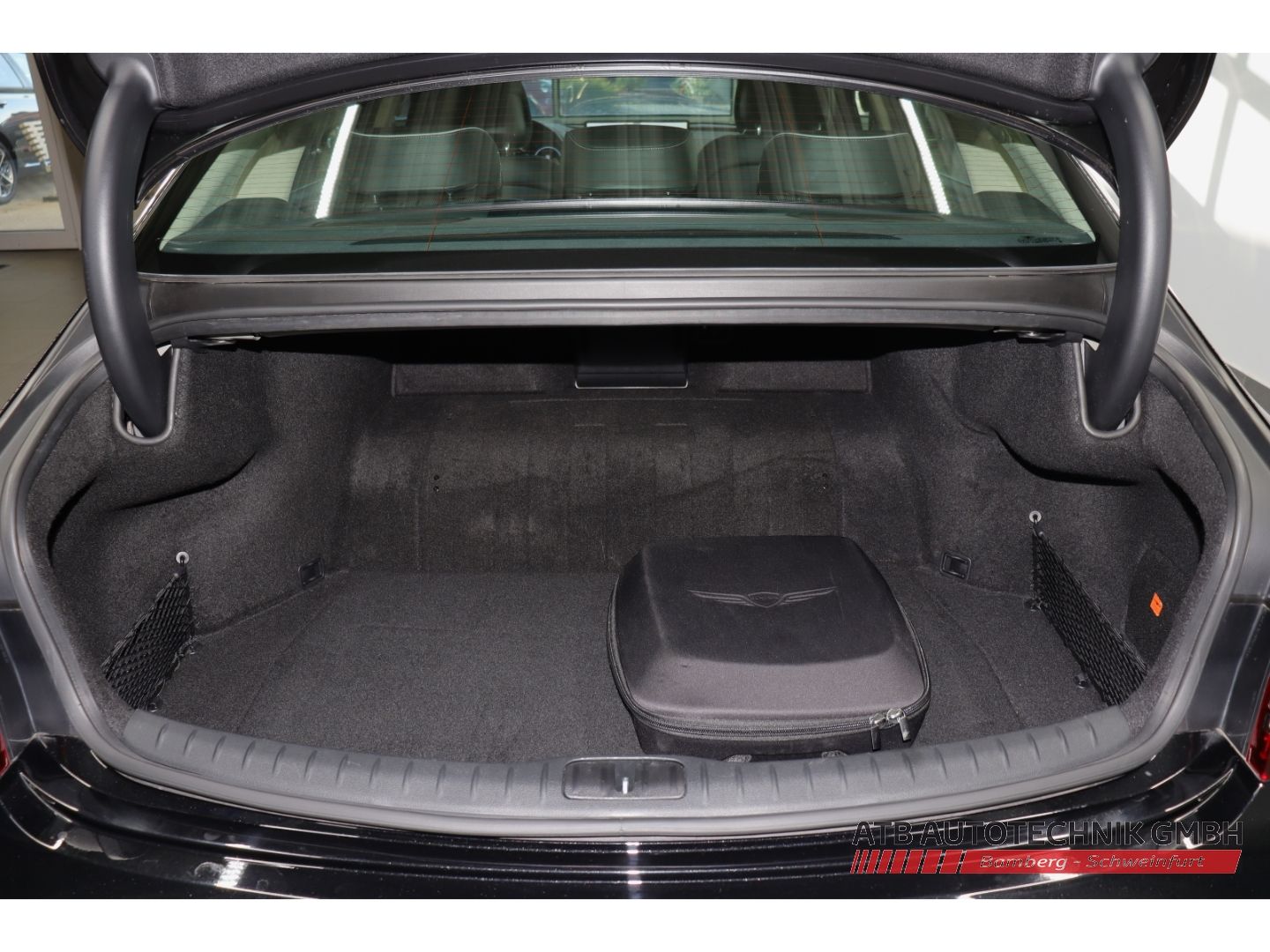 Fahrzeugabbildung Genesis G80 Electrified 4WD Luxury 87,2kWh 97,6% SOH