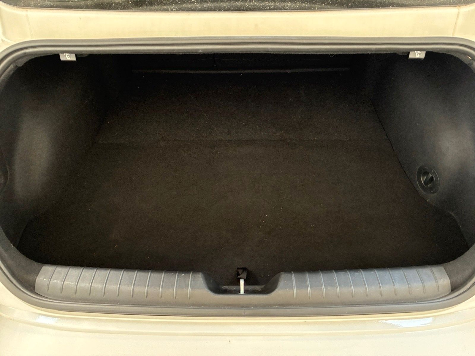 Fahrzeugabbildung Hyundai IONIQ 6 UNIQ 325PS 360°/Bose/Leder!