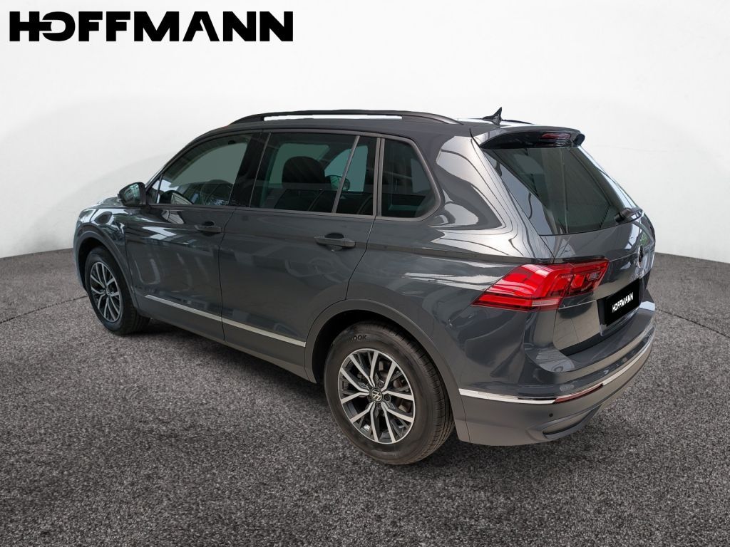 Fahrzeugabbildung Volkswagen Tiguan 1.5 TSI DSG Life AHZV Navi WR