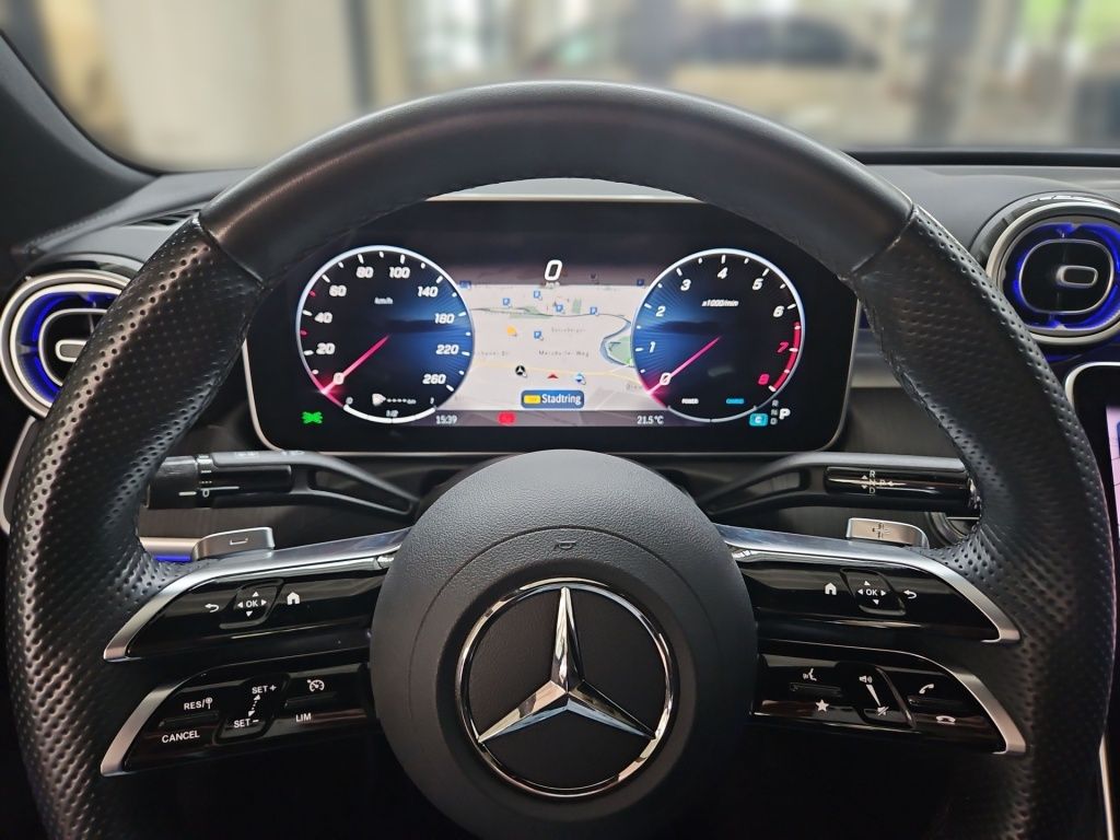 Fahrzeugabbildung Mercedes-Benz C 300 4M AMG Night AHK Pano LED 360 Memory Sport