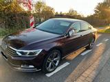 Volkswagen Passat 1.4 TSI ACT DSG Highline R-Line - Volkswagen Passat: R Line