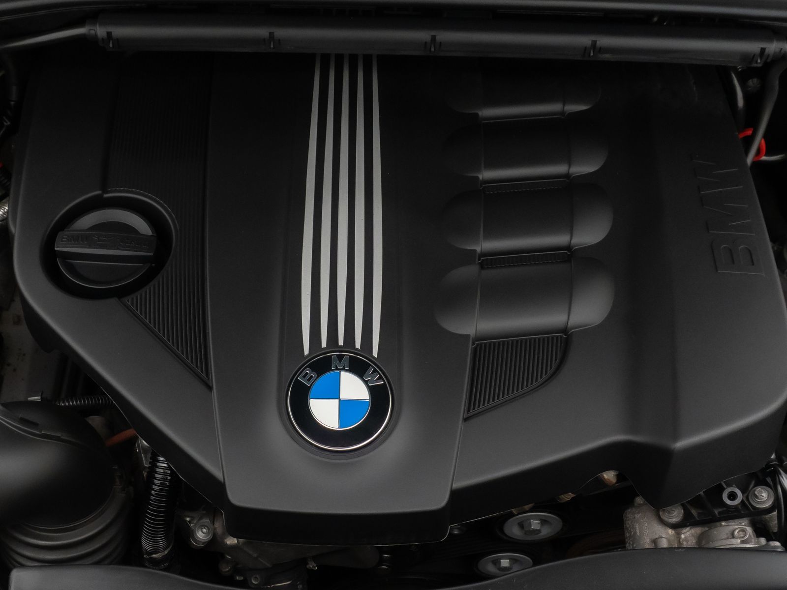 Fahrzeugabbildung BMW 320d Tempomat Xenon PDC NaviBusiness Standhzng