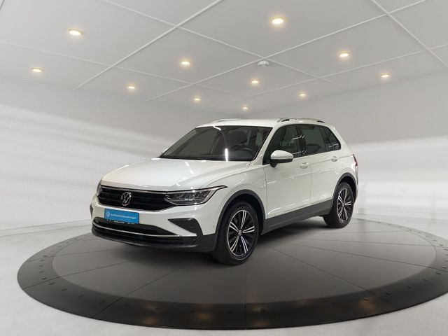 Tiguan Active 1,5 l 96 kW LED, Navi, ACC, FS beh