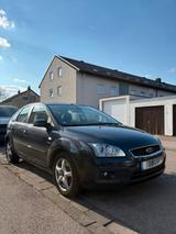 Ford Focus 2,0l - Ford Focus aus 2005: 2.0