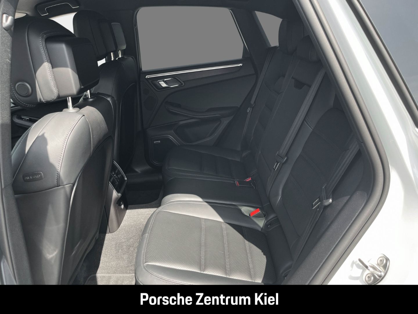 Porsche Macan GTS BOSE Sportabgasanlage Luftfederung LED foto 8