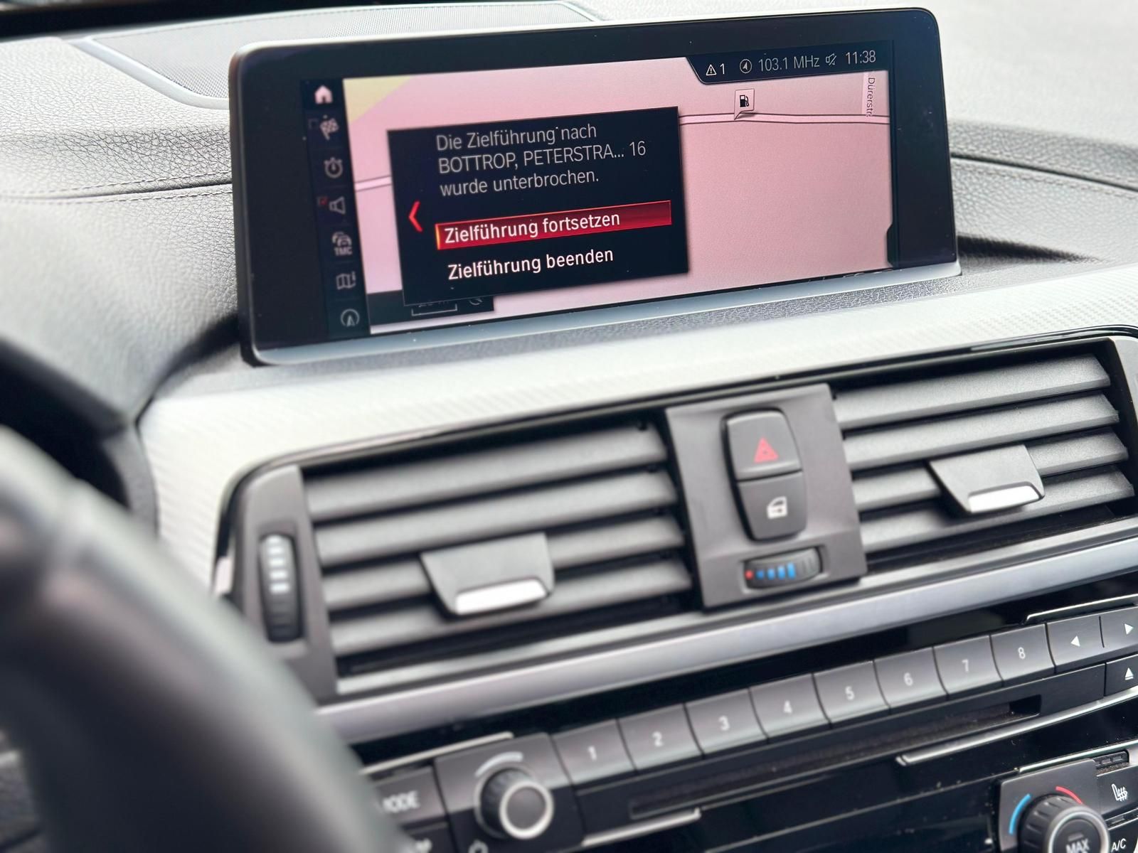 BMW 330i M SPORT PAKET* HUD#PANO#AHK#SPUR#ACC#LED - Image 12