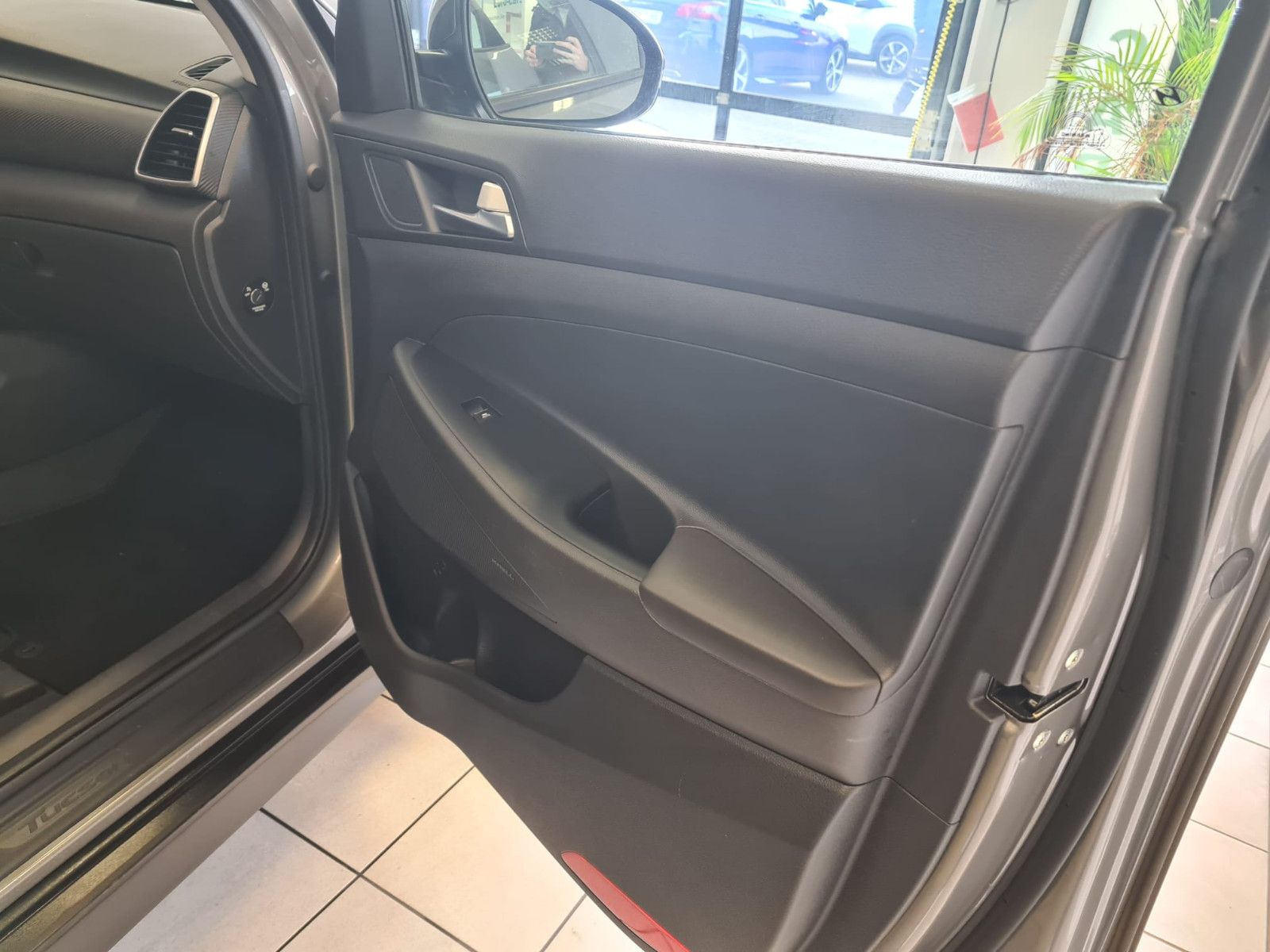 Fahrzeugabbildung Hyundai Tucson Trend 2WD / LED / KRELL / DAB / KAMERA