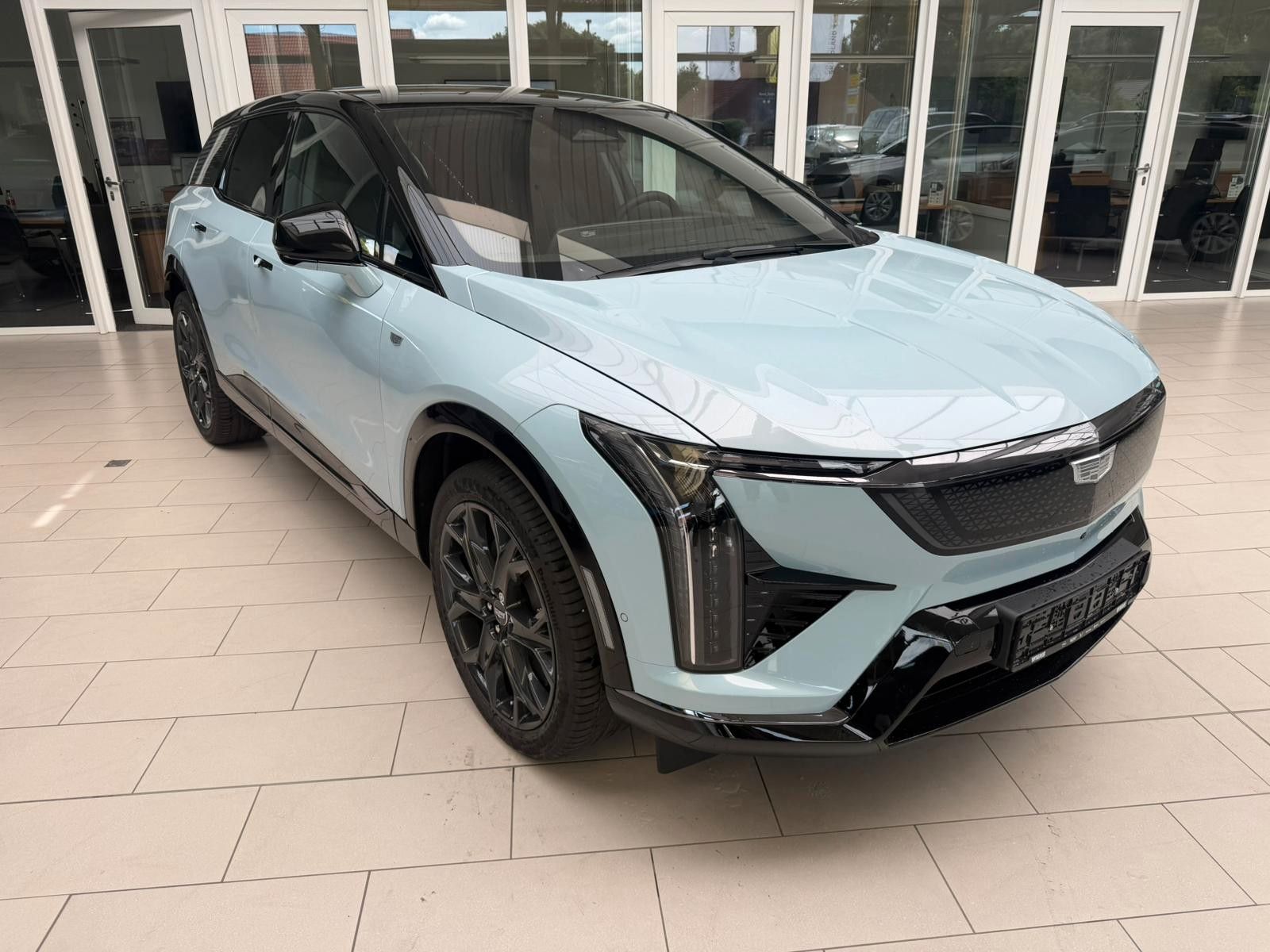 Cadillac OPTIQ BEV STUDIO EDITION 500E AWD