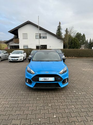 Ford Focus RS Blue & Black