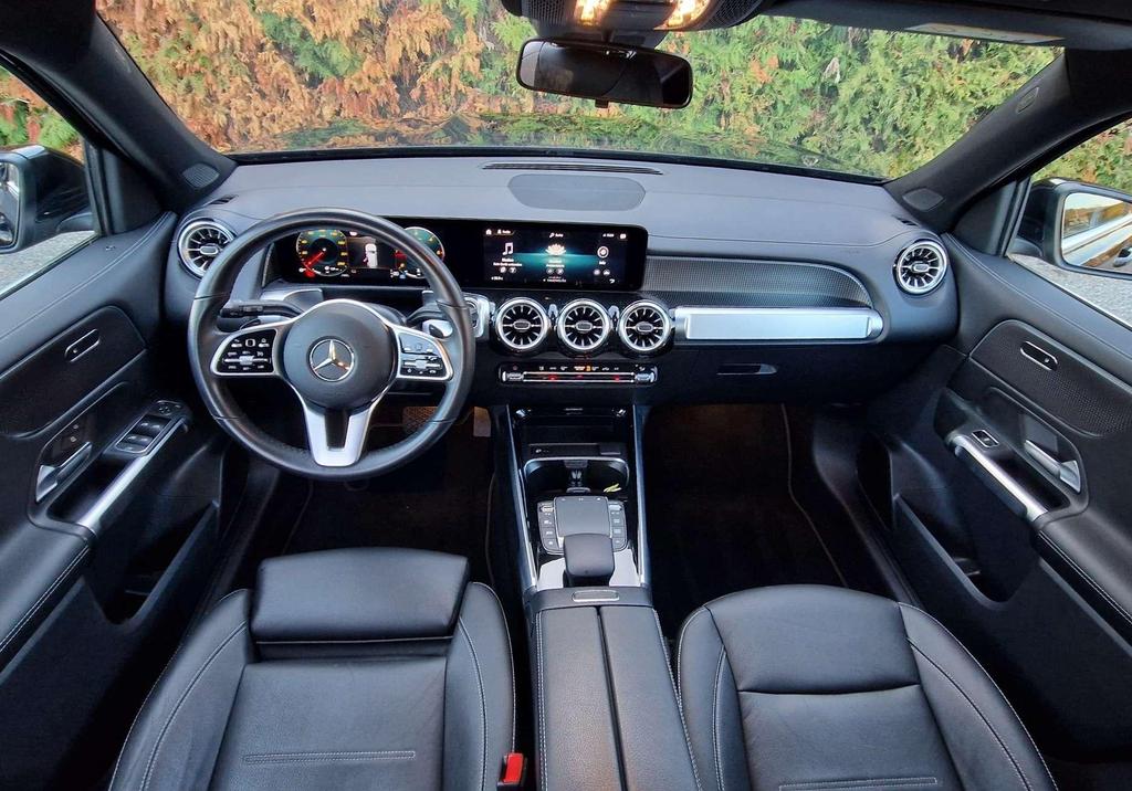 Mercedes-Benz GLB 200