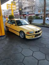 BMW 325i Coupe Dakar Gelb - BMW 325 aus 1993: 325i