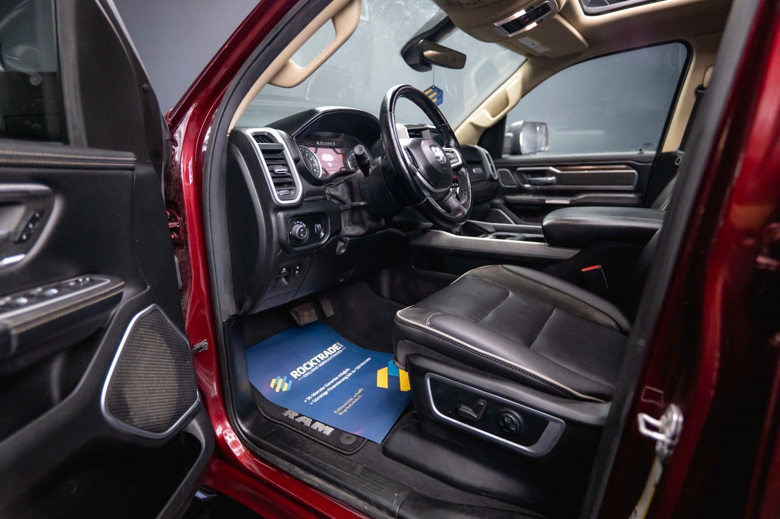 Fahrzeugabbildung Dodge RAM 5.7 V8 HEMI 4x4 NIGHT LARAMIE *Unfallfrei*