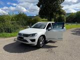 Volkswagen Touareg 3.0 V6 TDI SCR Tiptronic Executive E... - VW Touareg von privat
