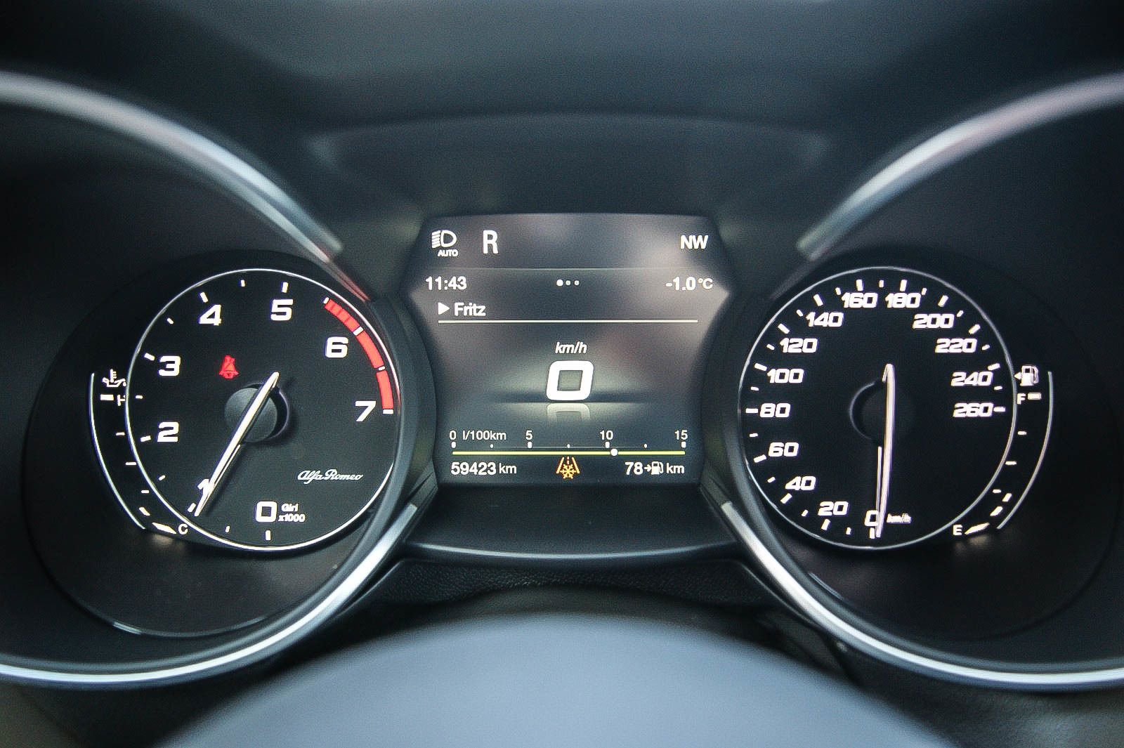 Fahrzeugabbildung Alfa Romeo Stelvio Super Q4 LUSSO SPORTPAKET LEDER WINTER